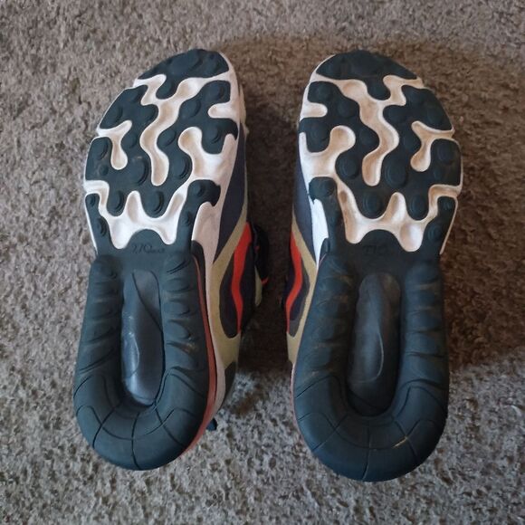 Nike Air Max 270 React Sneakers Grade School Size 5Y, BQ0103-015 PRE-OWNED - Picture 7 of 7